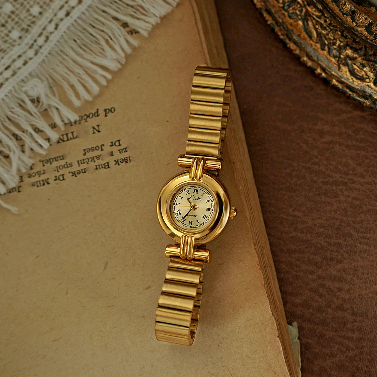 French Retro Gold Small Dial Women's Watch