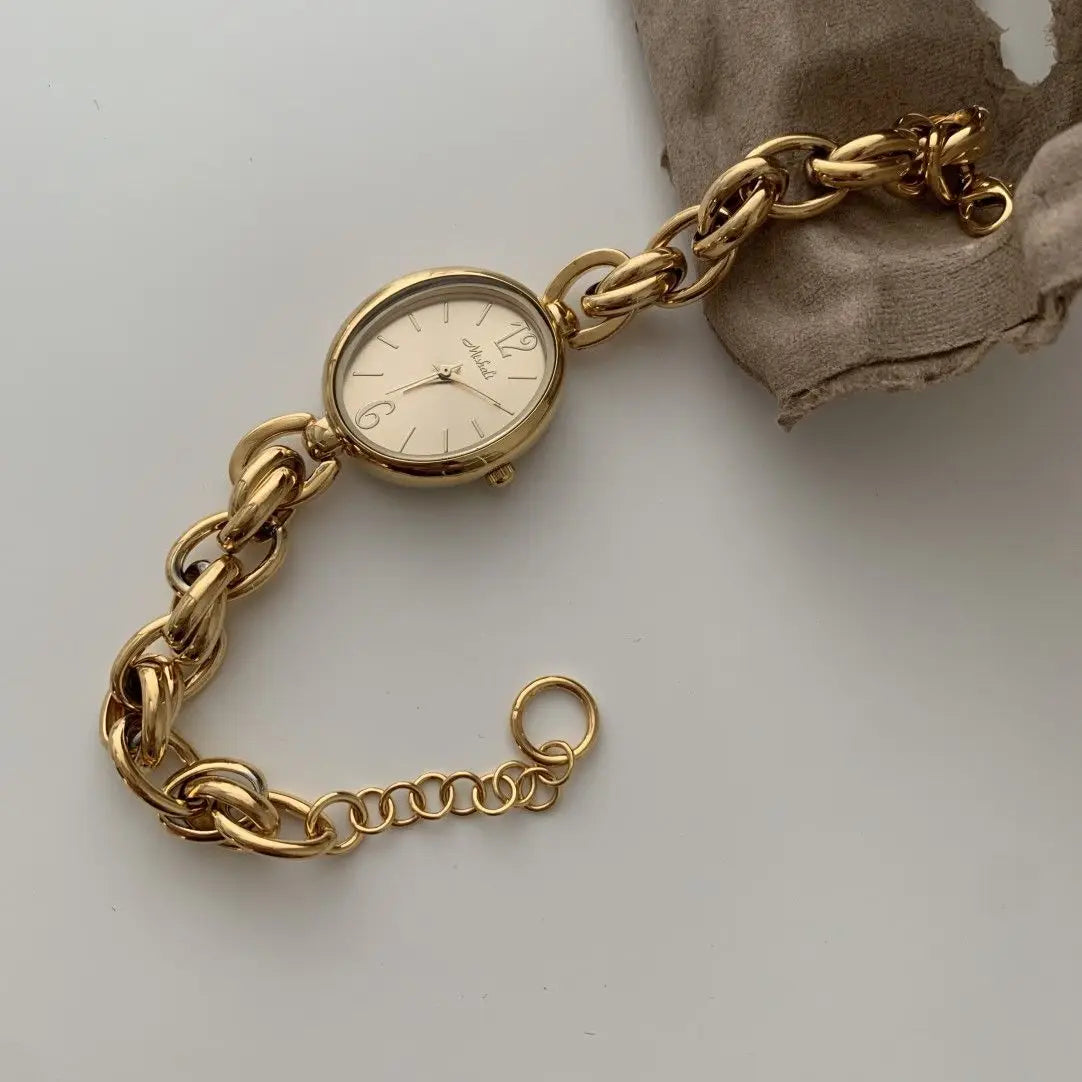 Weaved bracelet watch