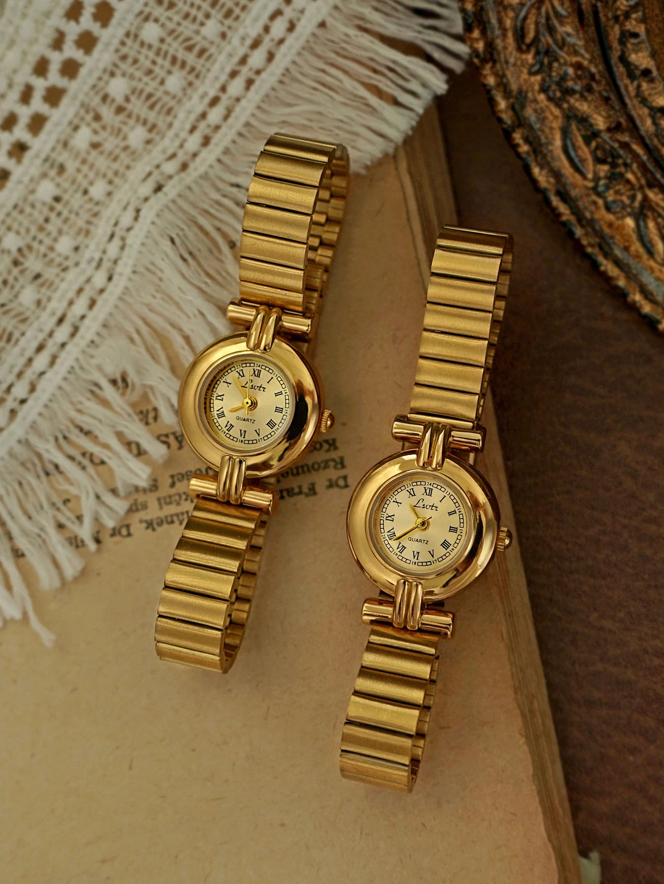 French Retro Gold Small Dial Women's Watch