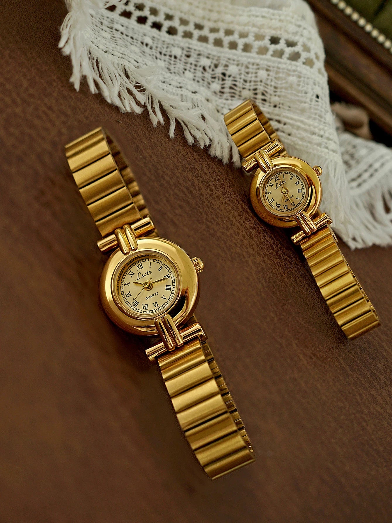 French Retro Gold Small Dial Women's Watch