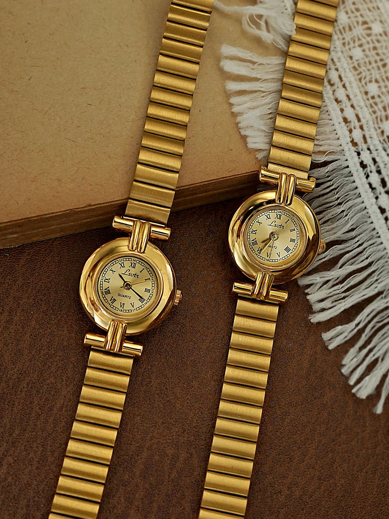 French Retro Gold Small Dial Women's Watch